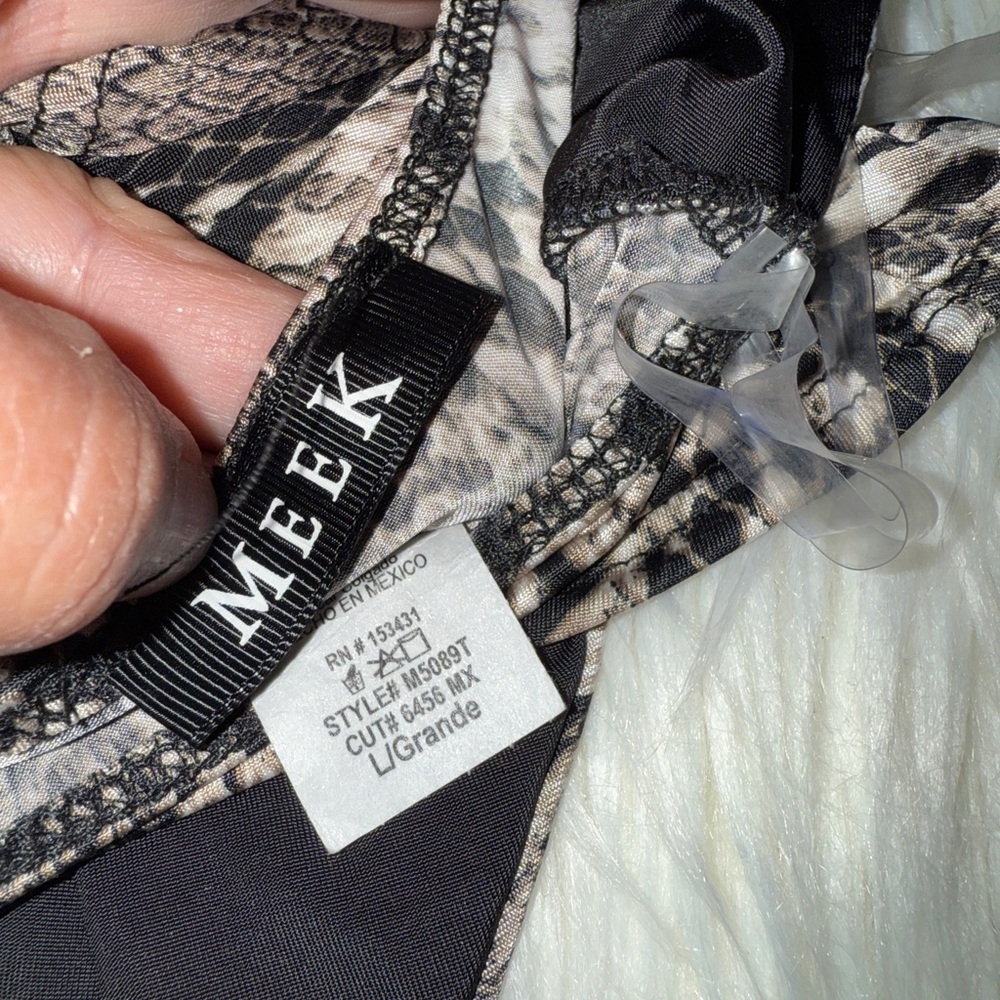 Reptile Patterned bathing suit - Picture 4 of 4